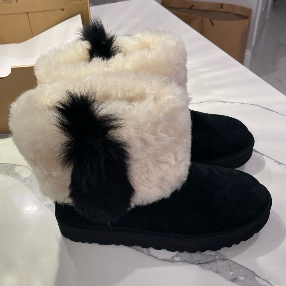 UGG boots BRAND NEW classic mini wisp womens 6